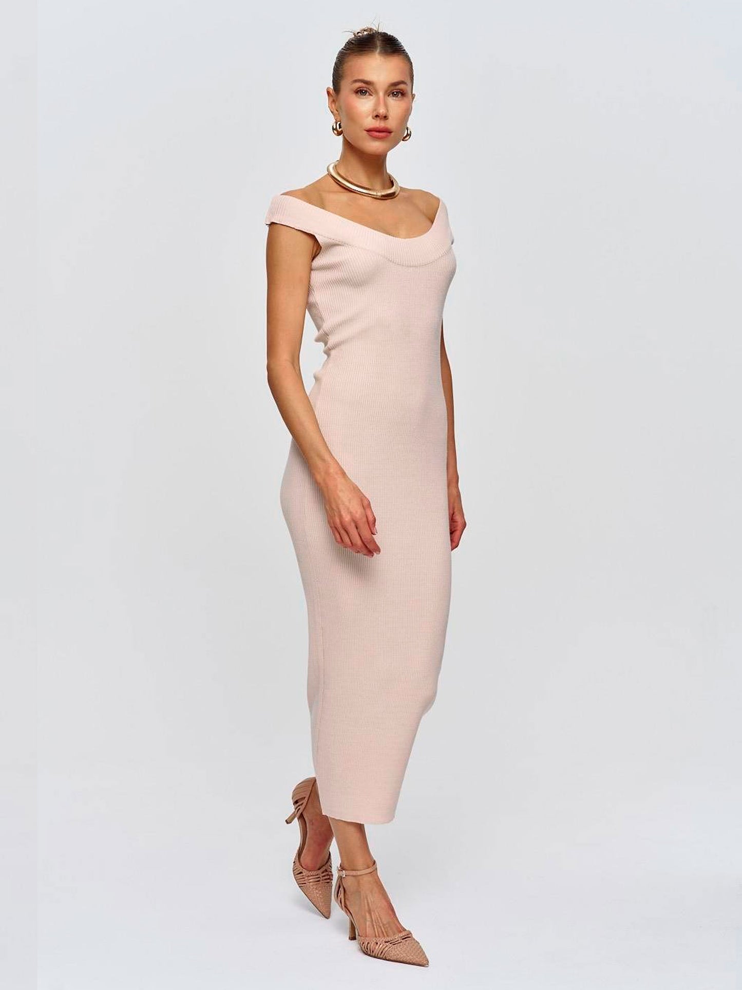 indira-knitted-maxi-dress-4